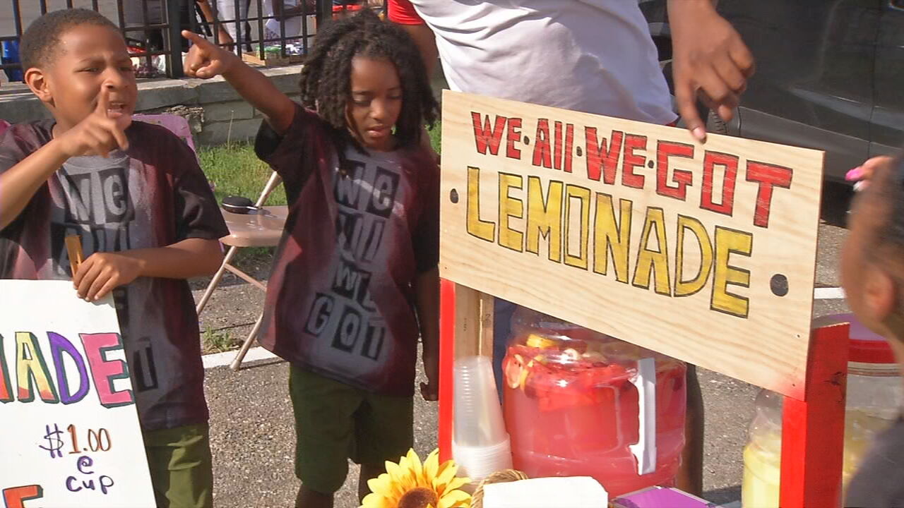 west end lemonade stand